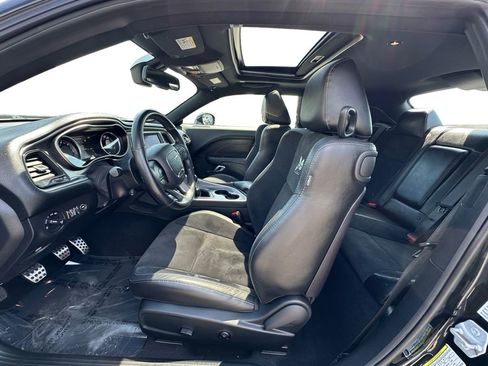 Used 2019 Dodge Challenger R/T Scat Pack w/ Plus Package RWD image 9