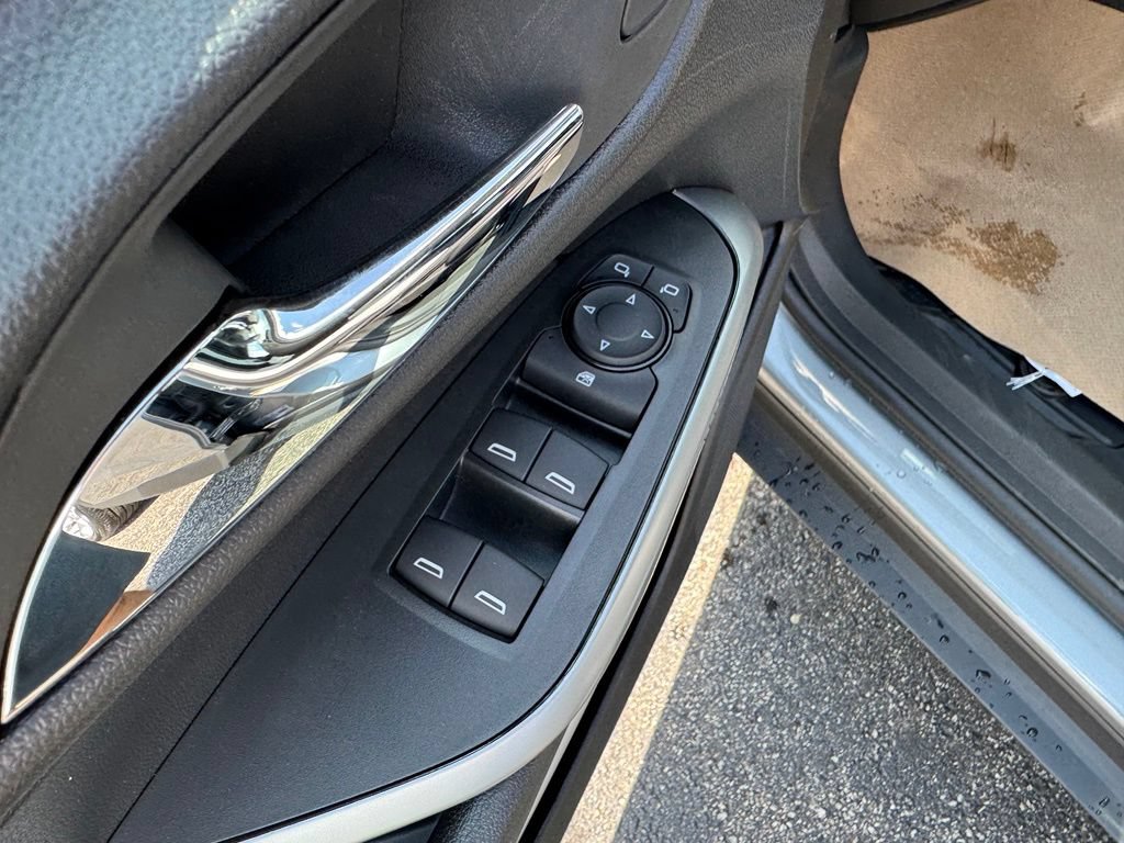 New 2026 Chevrolet Trax LS w/ LS Convenience Package FWD image 10