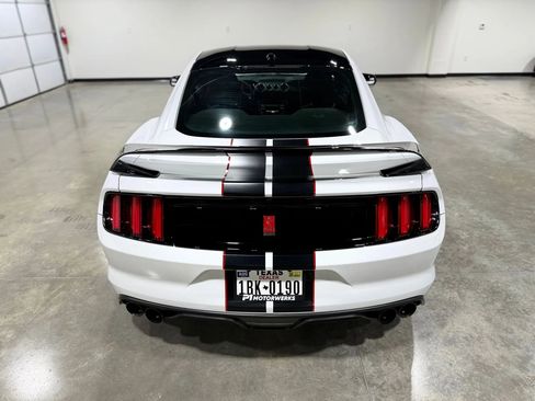 Used 2017 Ford Mustang Shelby GT350R w/ GT350R Equipment Group 920A RWD image 9