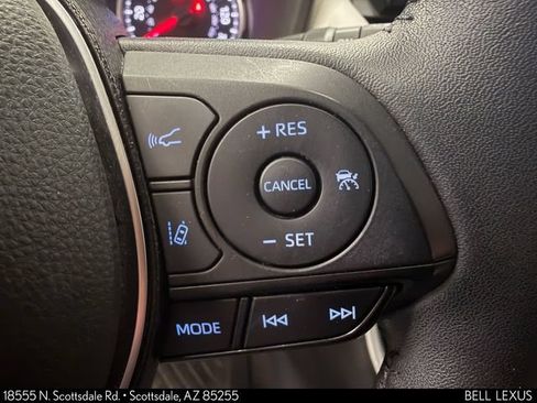 Used 2021 Toyota RAV4 XLE Premium FWD image 27