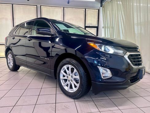 Used 2020 Chevrolet Equinox LT image 3