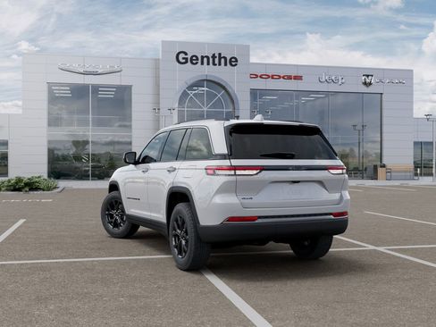 New 2026 Jeep Grand Cherokee Altitude AWD/4WD image 3