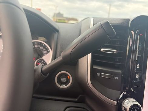 New 2026 RAM 2500 Big Horn AWD/4WD image 22