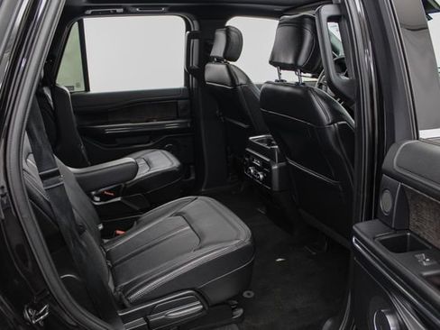 Used 2019 Ford Expedition Limited w/ Equipment Group 302A AWD/4WD image 20