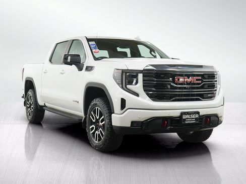 Used 2023 GMC Sierra 1500 AT4 w/ AT4 Premium Package AWD/4WD image 7