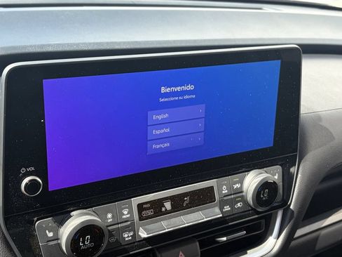 Used 2025 Toyota Grand Highlander FWD image 8