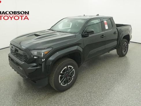 New 2025 Toyota Tacoma TRD Sport image 1
