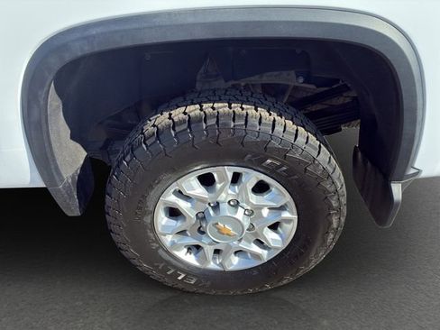 Used 2025 Chevrolet Silverado 3500 LTZ AWD/4WD image 11