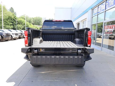 Used 2024 Chevrolet Silverado 2500 High Country w/ High Country Premium Package AWD/4WD image 37
