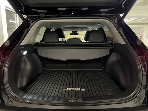 Certified 2022 Toyota Corolla Cross XLE image 43