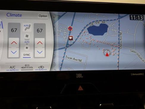 Used 2021 Toyota Venza XLE w/ Softex Package image 24