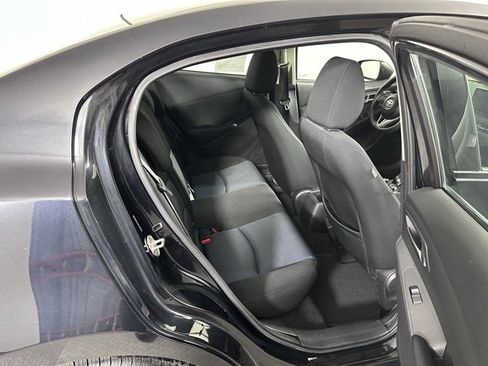 Used 2017 Toyota Yaris iA image 12