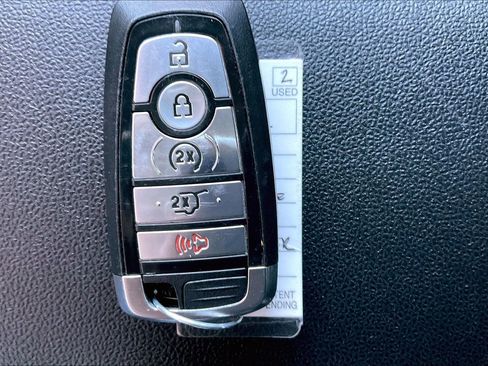 Used 2021 Ford Escape SEL image 24