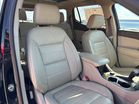 Used 2018 GMC Acadia Denali w/ Technology Package AWD/4WD image 26