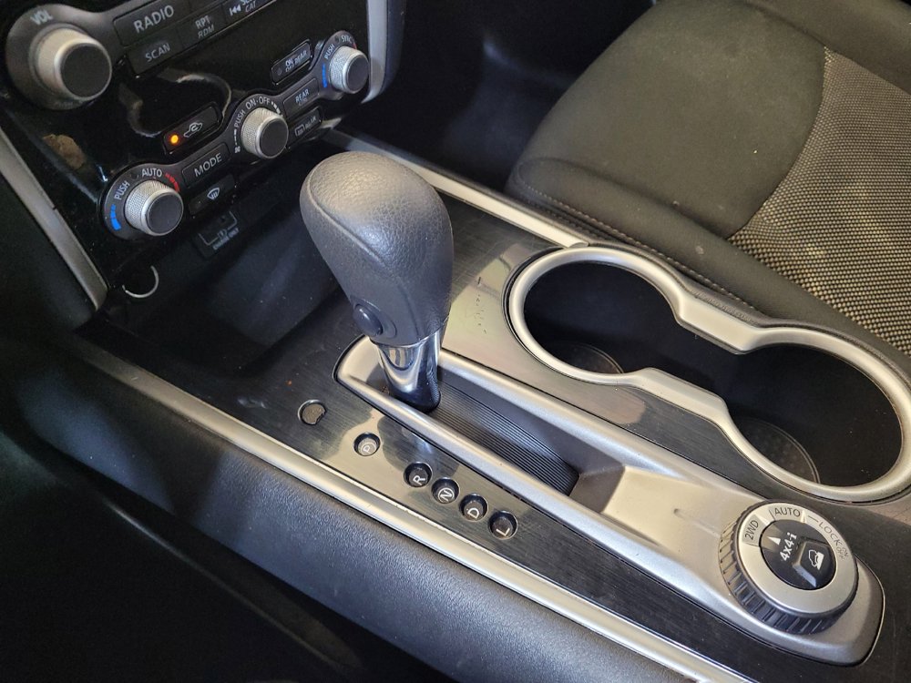 Used 2020 Nissan Pathfinder S AWD/4WD image 26