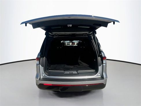 Used 2022 Lincoln Navigator L Reserve image 28
