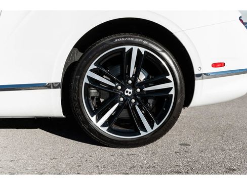 Used 2023 Bentley Continental GT V8 image 7