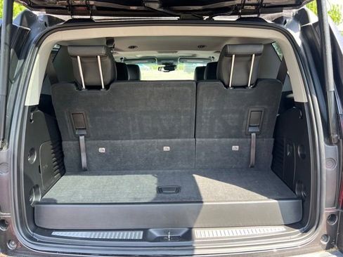 Used 2018 Chevrolet Tahoe LT AWD/4WD image 11