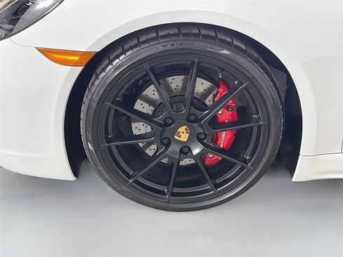 Certified 2025 Porsche 718 Cayman GTS RWD image 11