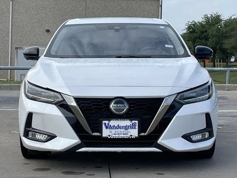 Used 2022 Nissan Sentra SR w/ SR Premium Package FWD image 7