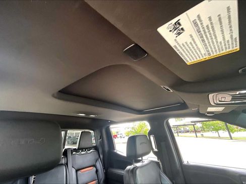 Used 2021 GMC Sierra 1500 AT4 w/ AT4 Value Package AWD/4WD image 14