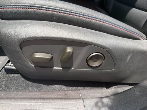 Certified 2024 Chevrolet Equinox EV RS FWD image 7
