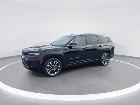 Used 2021 Jeep Grand Cherokee L Overland w/ Luxury Tech Group IV AWD/4WD image 4