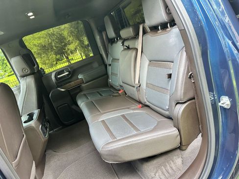 Used 2020 GMC Sierra 2500 Denali w/ Denali Ultimate Package AWD/4WD image 17