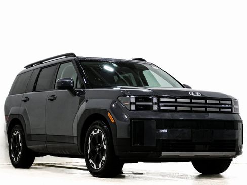 Used 2025 Hyundai Santa Fe SEL image 1