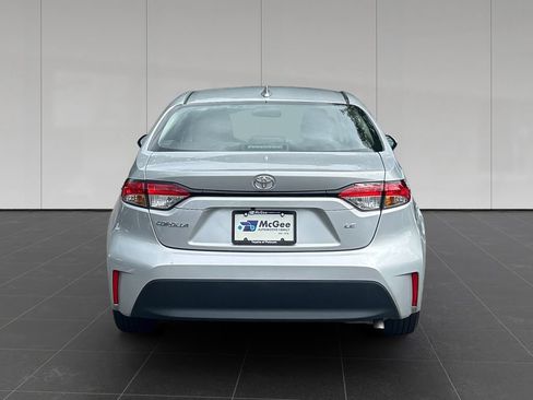 Used 2026 Toyota Corolla LE FWD image 4