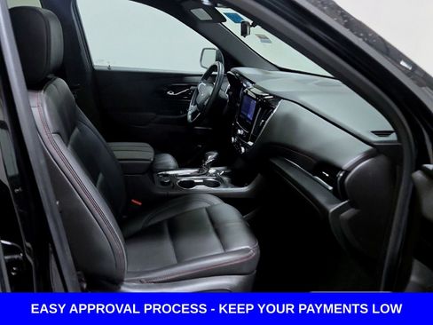 Used 2023 Chevrolet Traverse RS image 19