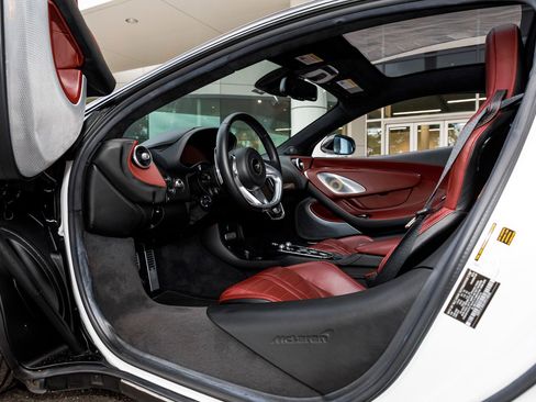 Used 2025 McLaren GTS image 42