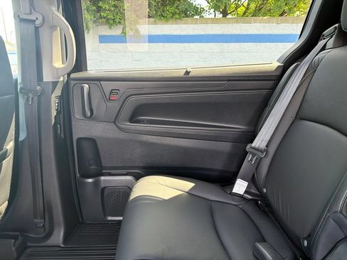 Certified 2024 Honda Odyssey EX-L image 25