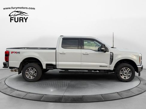 Used 2025 Ford F350 Lariat AWD/4WD image 3