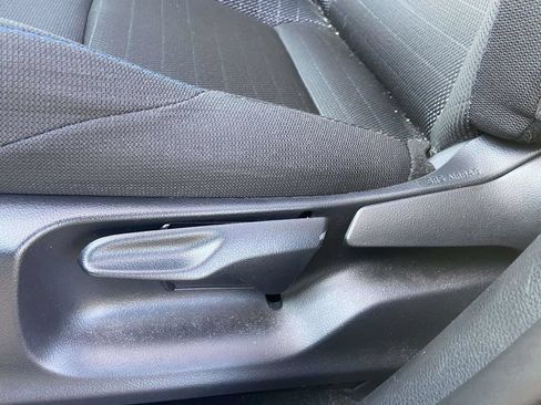 Used 2025 Toyota Corolla Cross AWD Hybrid image 17