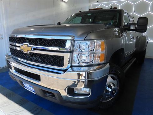 Used 2012 Chevrolet Silverado 3500 LTZ w/ LTZ Plus Package AWD/4WD image 2