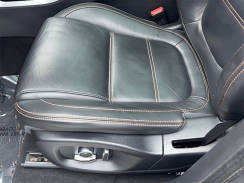 Used 2020 Jaguar F-PACE Prestige image 34