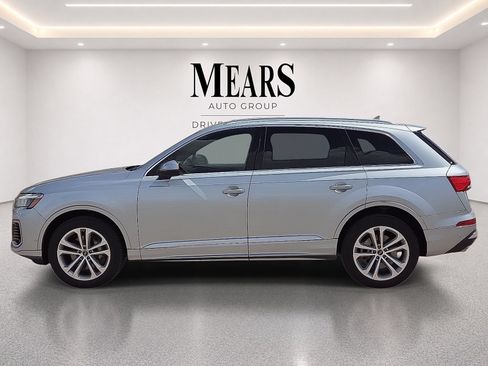 Used 2025 Audi Q7 3.0T Premium Plus AWD/4WD image 2