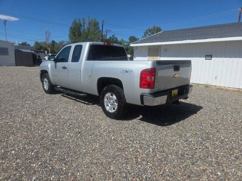 Used 2011 Chevrolet Silverado 1500 LT AWD/4WD image 3