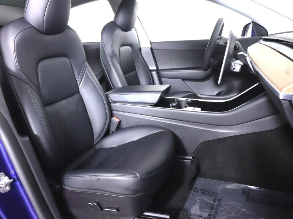 Used 2021 Tesla Model Y Long Range AWD/4WD image 40