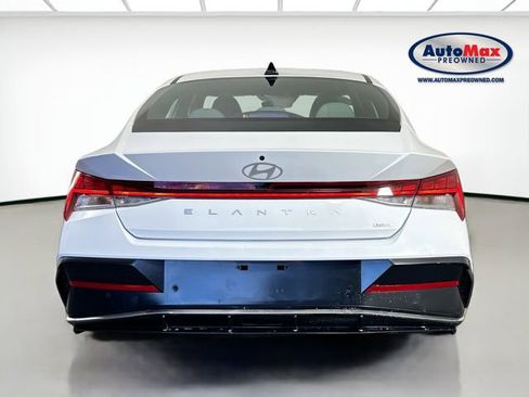 Used 2024 Hyundai Elantra Limited image 6