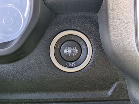 Used 2024 RAM 2500 Big Horn w/ Bed Utility Group image 18