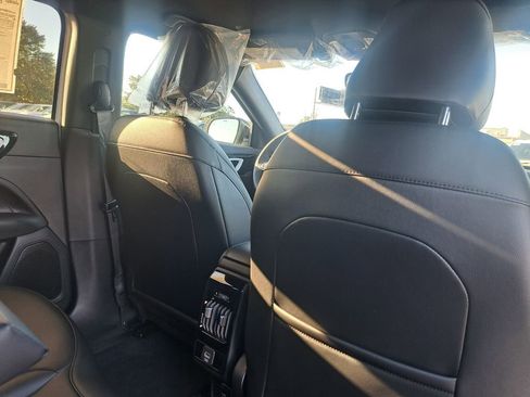 New 2026 Jeep Compass Latitude image 23