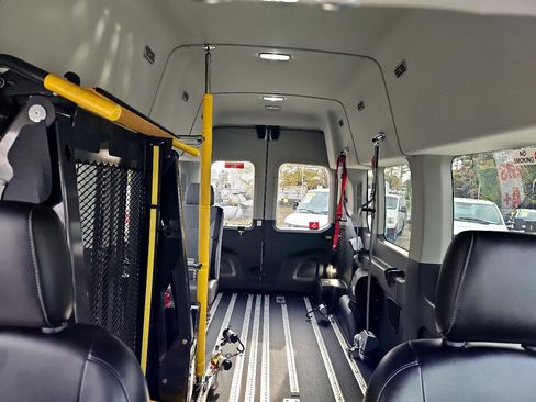 Used 2020 Ford Transit 350 XL image 32