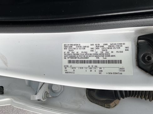 Used 2020 Ford F350 XLT w/ XLT Premium Package image 19