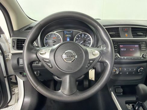 Used 2018 Nissan Sentra S FWD image 11