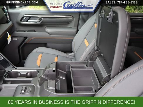 New 2026 GMC Sierra 2500 AT4 w/ AT4 Premium Plus Package AWD/4WD image 31