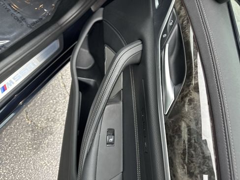 Used 2022 BMW M550i xDrive M550i xDrive w/ Executive Package image 35