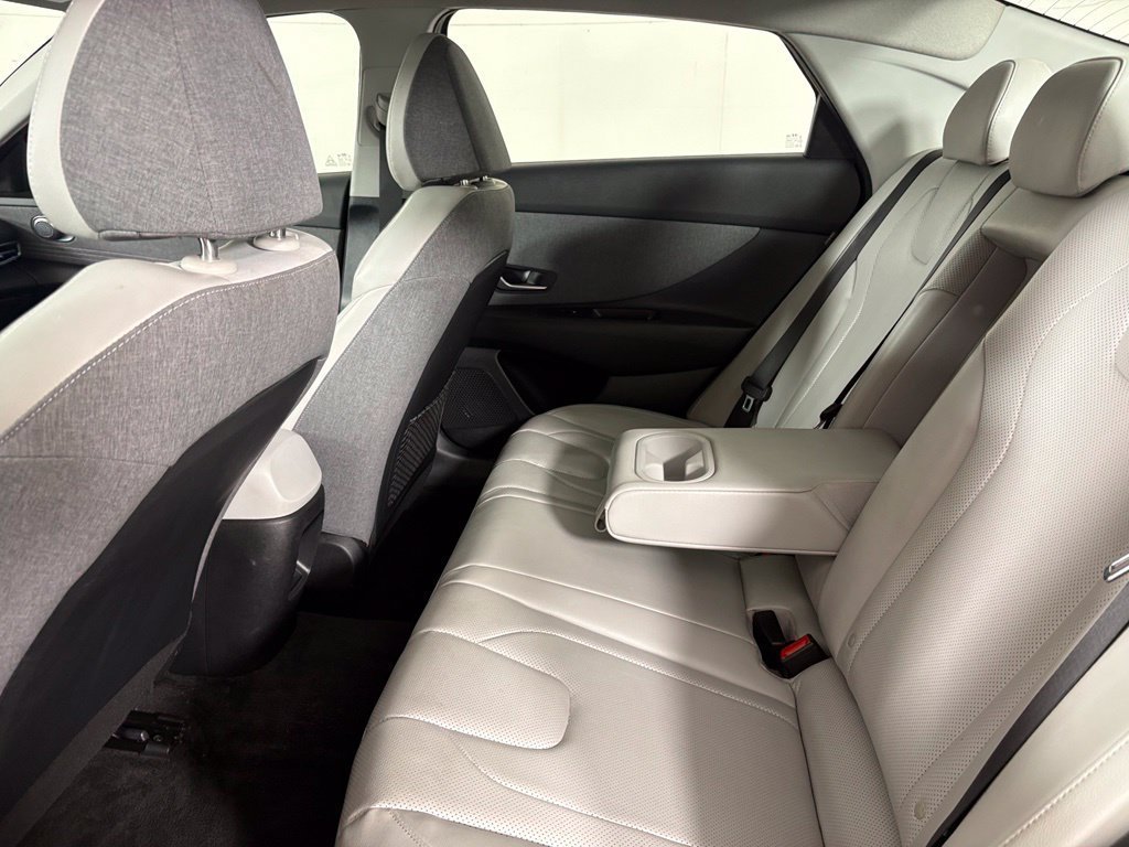Used 2024 Hyundai Elantra Limited FWD image 36