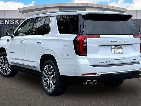 New 2026 GMC Yukon Denali w/ Denali Reserve Package AWD/4WD image 3